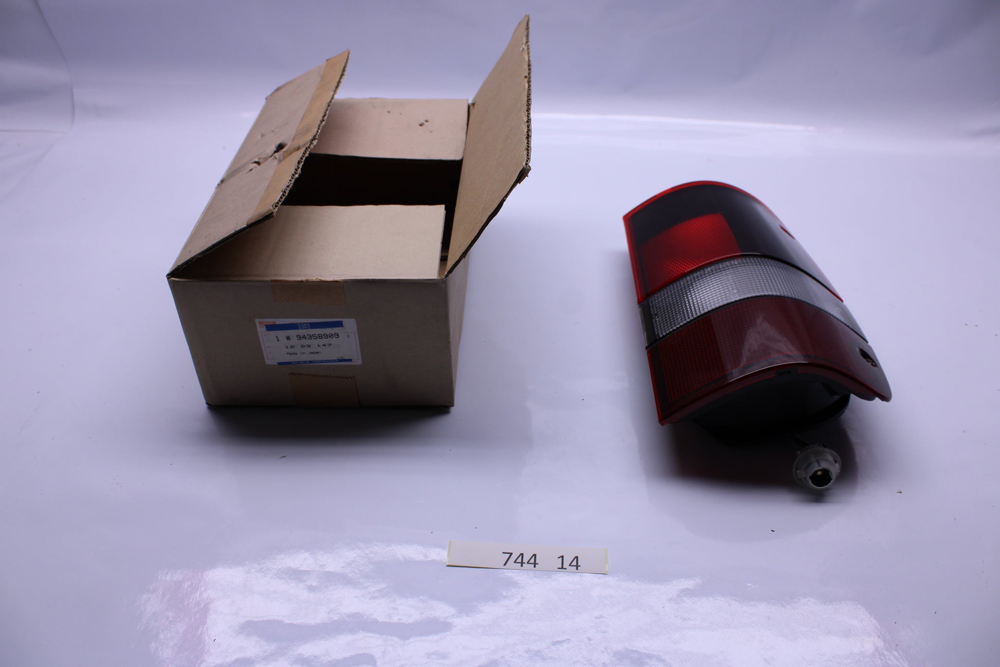 Original Opel Monterey Rücklicht NOS