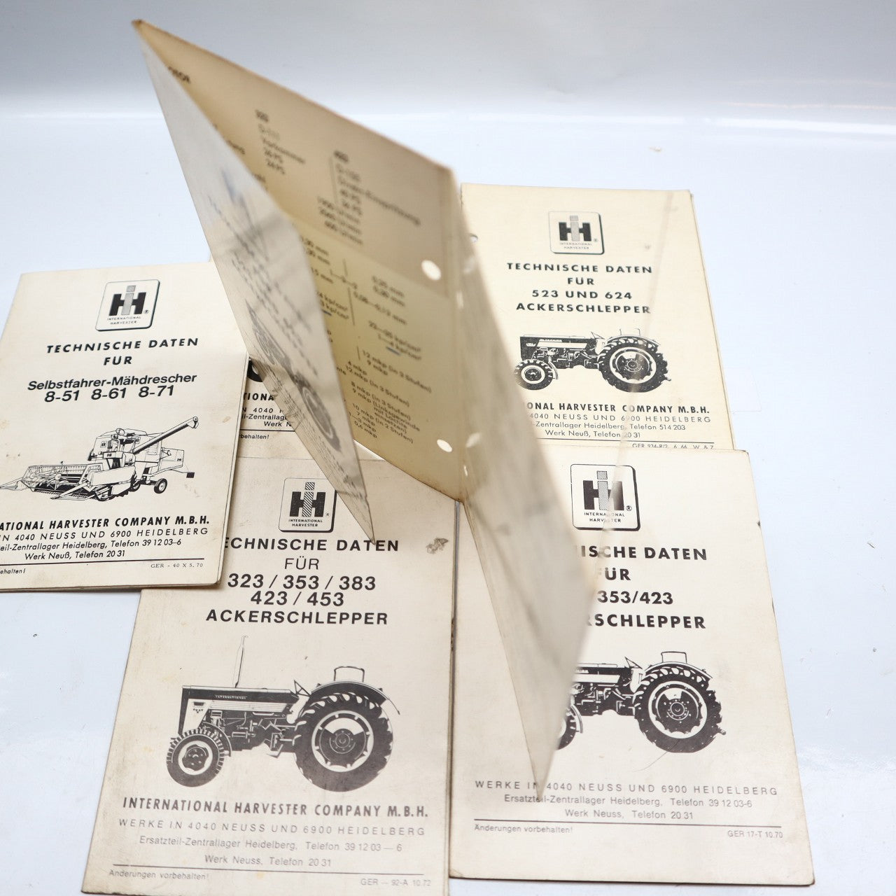 IHC TRAKTOR  TECHNISCHE DATEN KONVOLUT