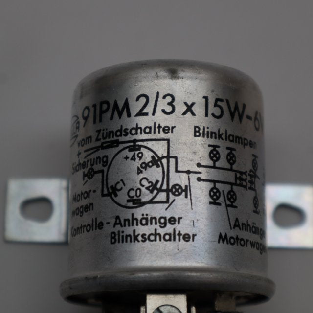 Hella Blinkerrelais 91PM 2/3 * 15W 6V   NEU NOS